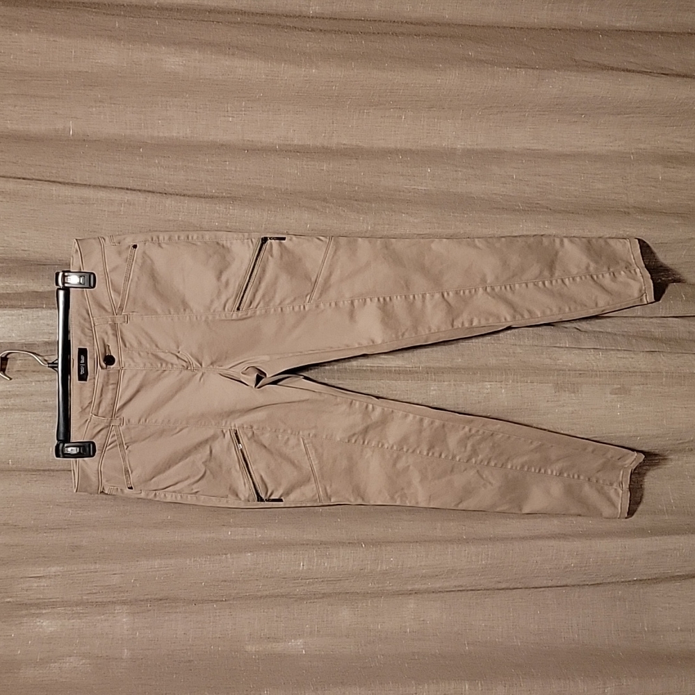 White House Black Market pant